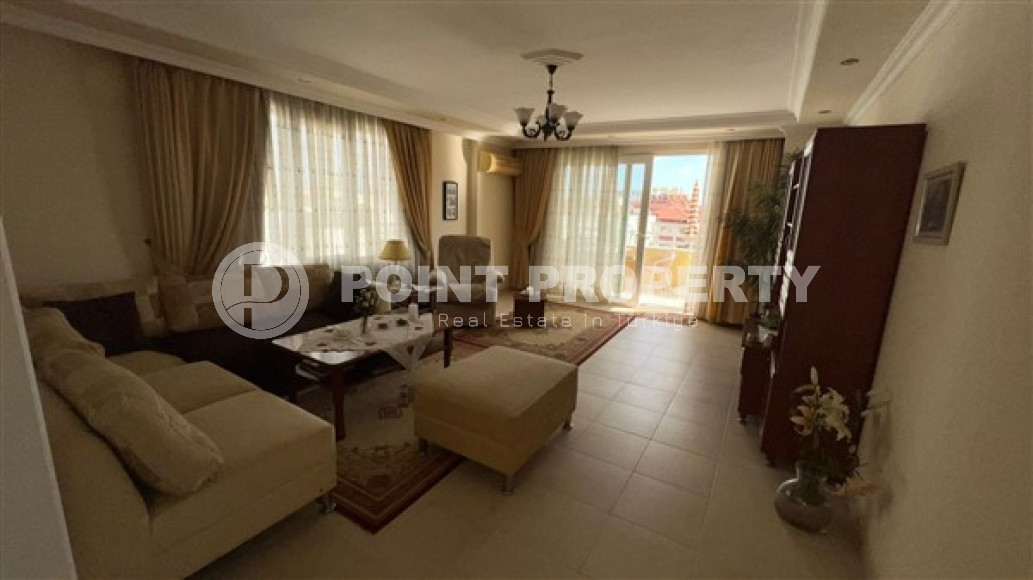 Alanya center: four-room apartment, 160m², in a complex with infrastructure, 700m from the sea-id-2063-photo-2