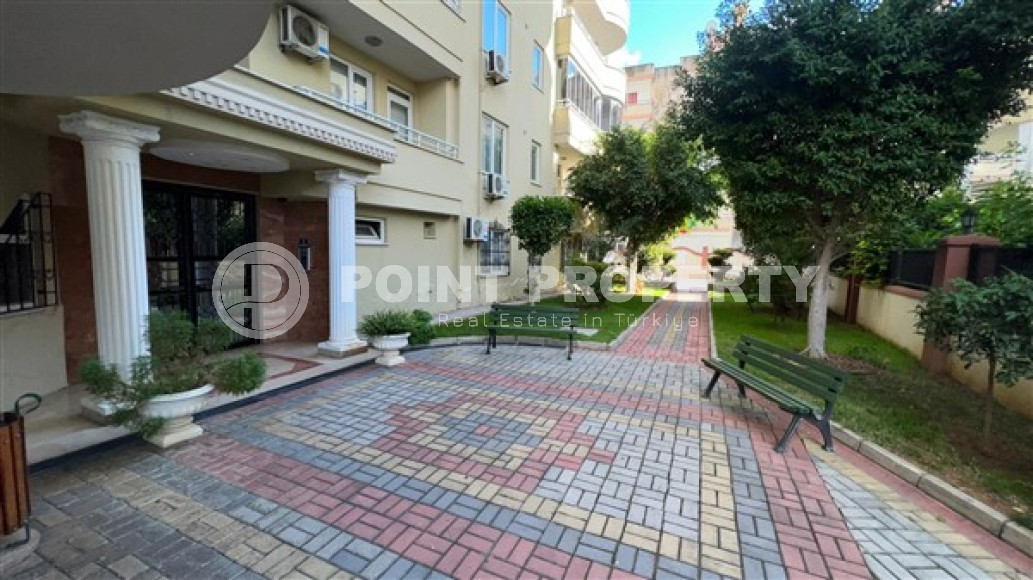 Alanya center: four-room apartment, 160m², in a complex with infrastructure, 700m from the sea-id-2063-photo-37