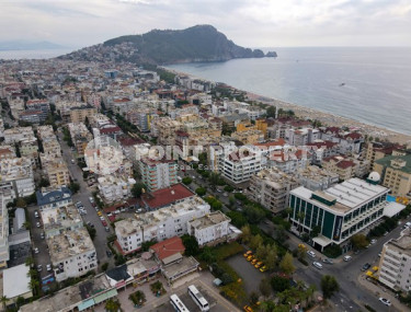 Building for sale in the center of Alanya 100 meters to Keykubat beach-id-2068-photo-1