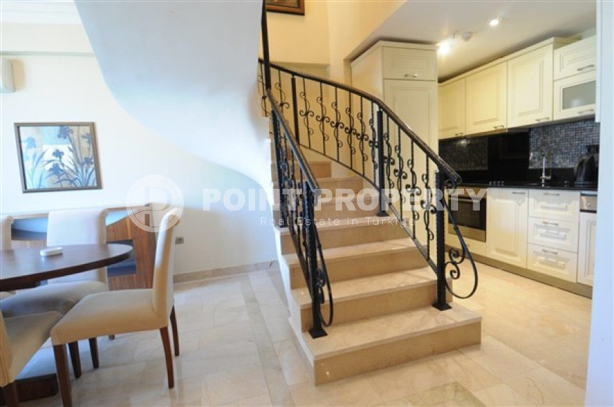 Penthouse with sea and mountain views in Kargicak-id-2072-photo-8