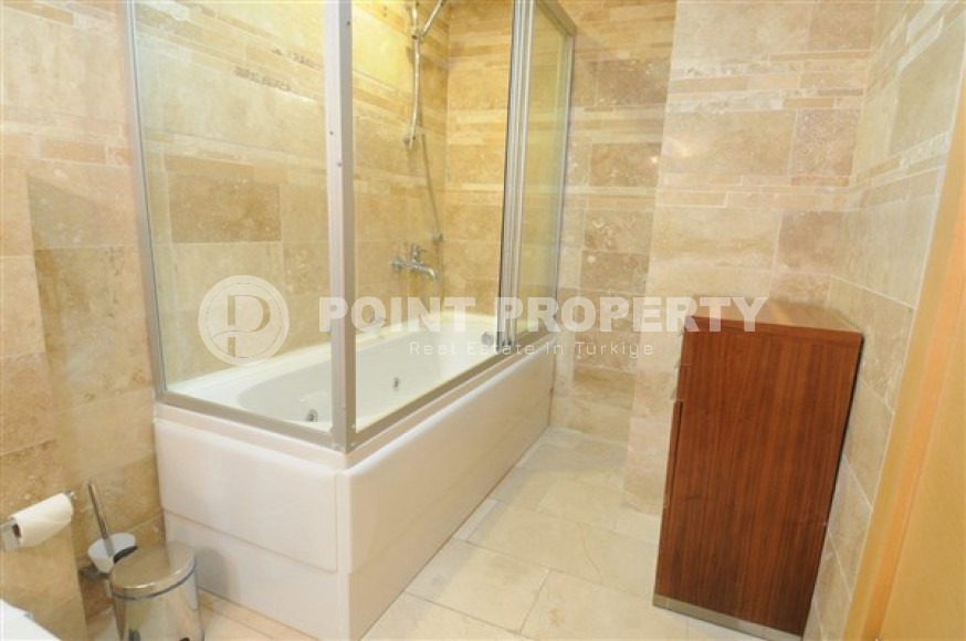 Penthouse with sea and mountain views in Kargicak-id-2072-photo-21