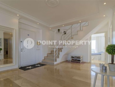 Роскошный пентхаус 4+2, 180м2, с завораживающими видами на море и Аланийскую крепость, район Тосмур.-id-2078-фото-2