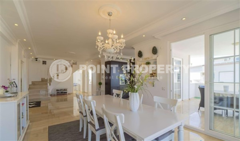 Роскошный пентхаус 4+2, 180м2, с завораживающими видами на море и Аланийскую крепость, район Тосмур.-id-2078-фото-4