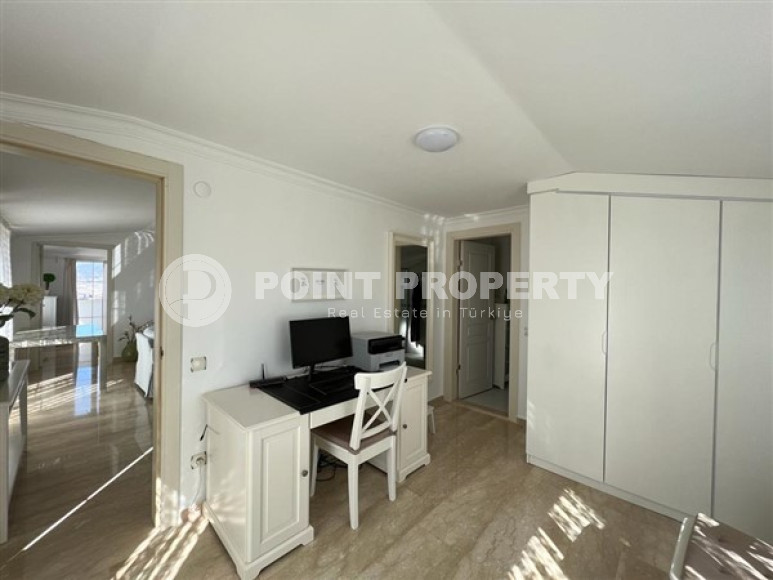 Роскошный пентхаус 4+2, 180м2, с завораживающими видами на море и Аланийскую крепость, район Тосмур.-id-2078-фото-37