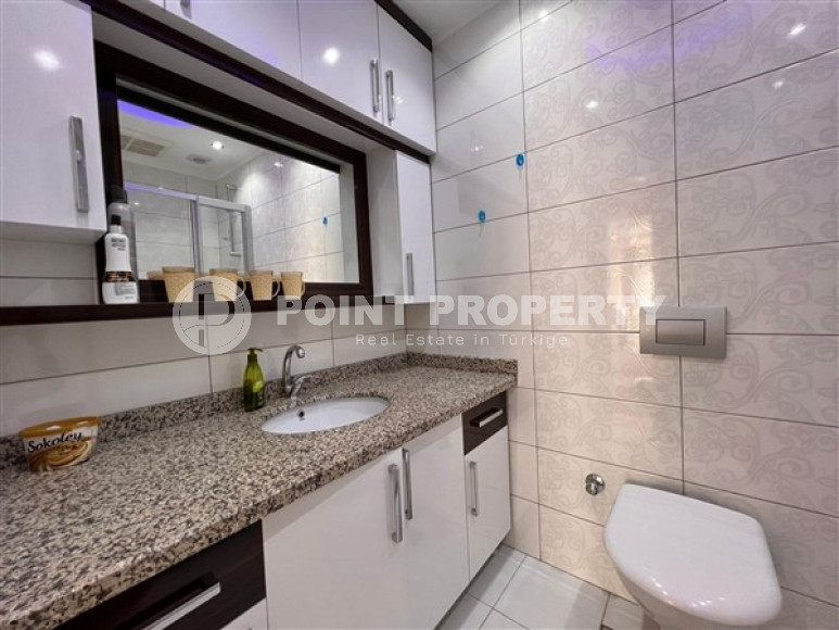 Linear three-room apartment, 120 m2 in a prestigious residential complex, 200 meters from the sea, Mahmutlar district.-id-2080-photo-19