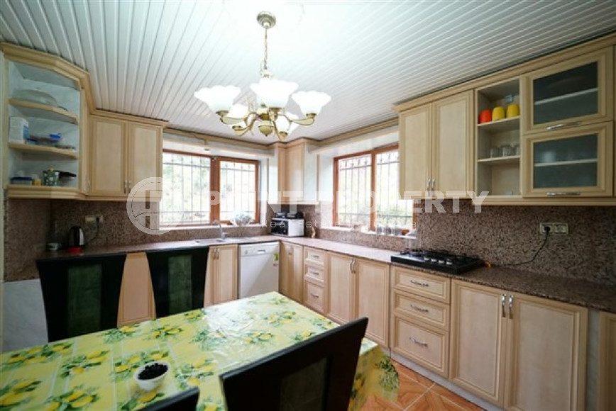 Отдельно стоящий меблированный двухэтажный частный дом, 3+1, 180м², в пригороде Алании-id-2100-фото-7