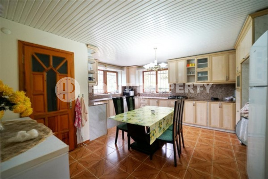 Отдельно стоящий меблированный двухэтажный частный дом, 3+1, 180м², в пригороде Алании-id-2100-фото-8