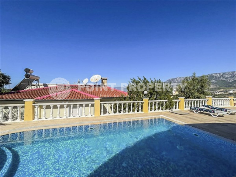 Меблированная двухэтажная вилла 4+1, 330м², с отличными видами в районе Алании – Каргыджак-id-2101-фото-3