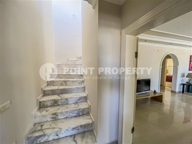 Меблированная двухэтажная вилла 4+1, 330м², с отличными видами в районе Алании – Каргыджак-id-2101-фото-12