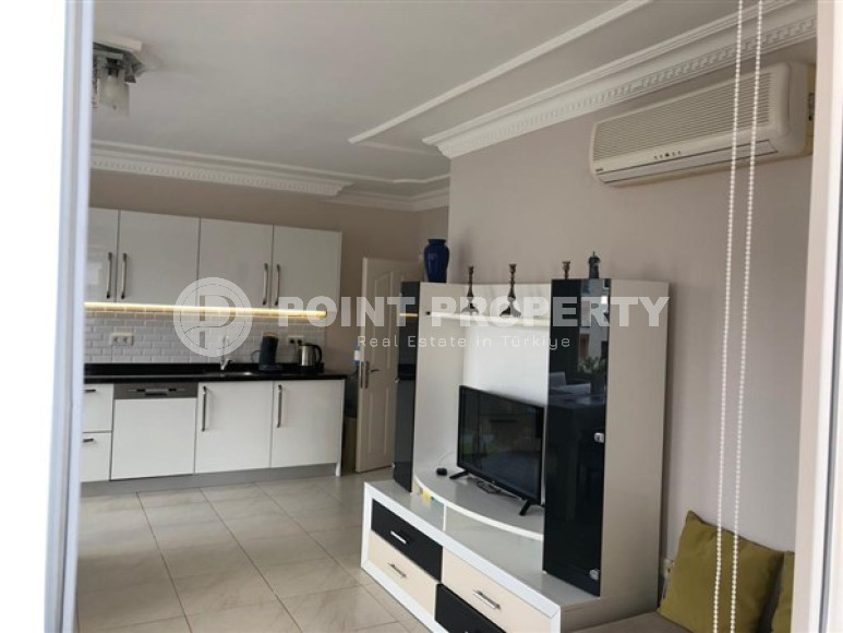 Resale property in the Oba area: furnished apartment 2+1, 115m², in a residence with a swimming pool.-id-2110-photo-7