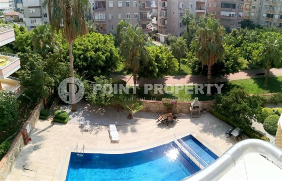 Resale property in the Oba area: furnished apartment 2+1, 115m², in a residence with a swimming pool.-id-2110-photo-11