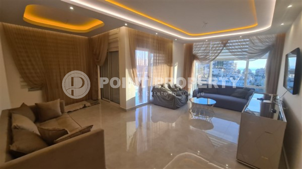 Three-bedroom apartment, 180 m², in an elite complex in Mahmutlar, 350 meters from the sea.-id-2111-photo-2