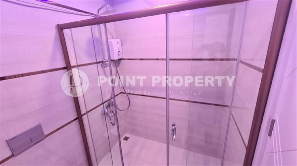 Three-bedroom apartment, 180 m², in an elite complex in Mahmutlar, 350 meters from the sea.-id-2111-photo-10