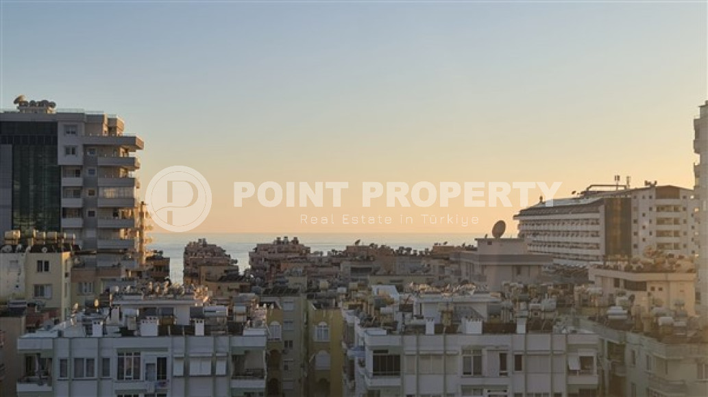 Three-bedroom apartment, 180 m², in an elite complex in Mahmutlar, 350 meters from the sea.-id-2111-photo-14