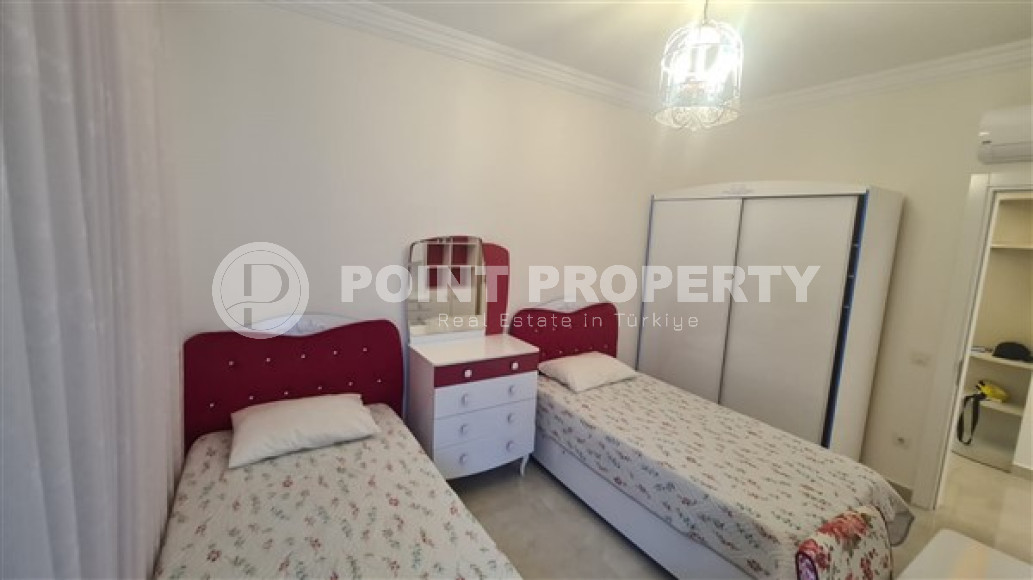 Three-bedroom apartment, 180 m², in an elite complex in Mahmutlar, 350 meters from the sea.-id-2111-photo-17