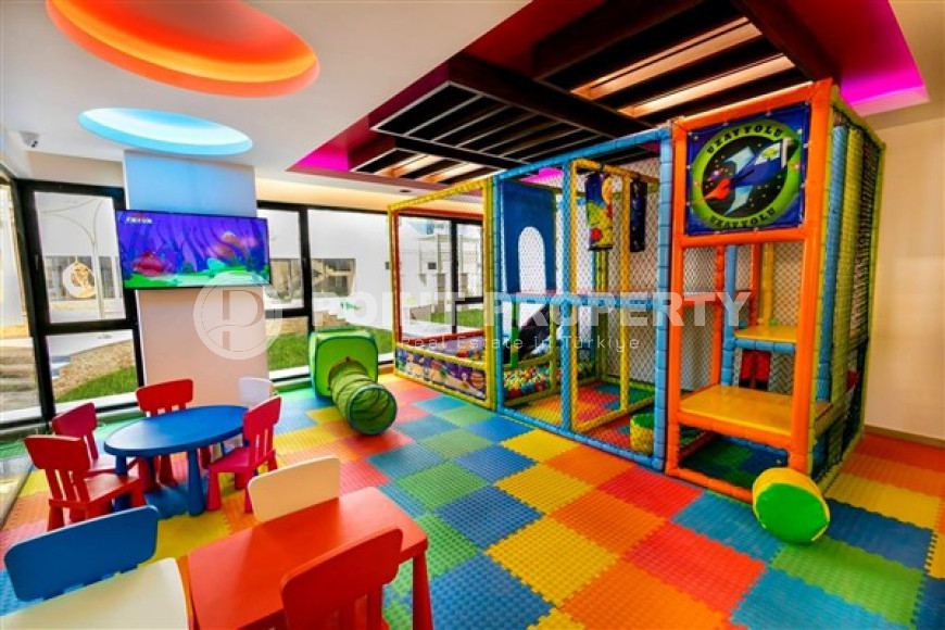 Three-bedroom apartment, 180 m², in an elite complex in Mahmutlar, 350 meters from the sea.-id-2111-photo-31