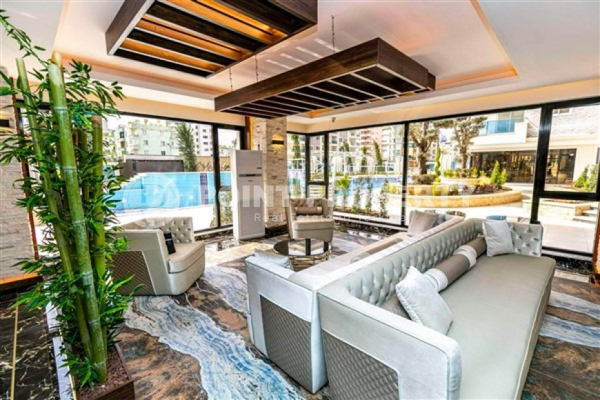 Three-bedroom apartment, 180 m², in an elite complex in Mahmutlar, 350 meters from the sea.-id-2111-photo-36