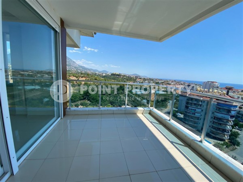 Duplex apartment 3+1, 180m², in a residence with good infrastructure in the Tosmur area, Alanya-id-2122-photo-4