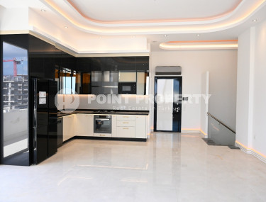 Двухуровневая квартира 2+1, 157м², с потрясающими видами в фешенебельном комплексе в Махмутларе-id-2113-фото-1