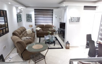 Elegant three bedroom penthouse, 140m², in Lower Oba, Alanya, in a complex with a swimming pool-id-2124-photo-1