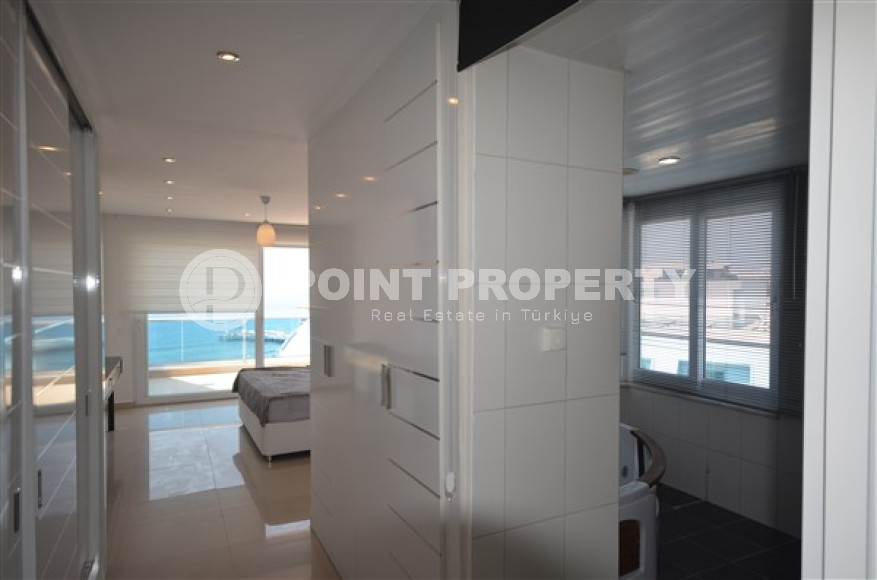 View elegant penthouse 3+1, 286m², in a residence with infrastructure in Tosmur, Alanya-id-2126-photo-35