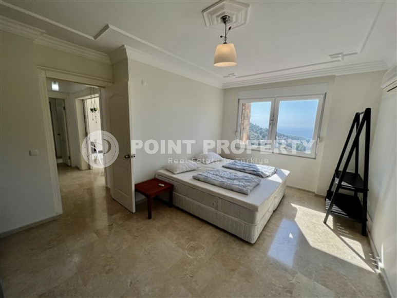 Уютная трехэтажная вилла с четырьмя спальнями, 260м², с потрясающими видами в районе Тепе, Алания-id-2127-фото-23