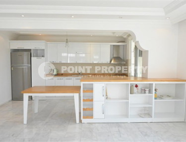 Well-kept two-bedroom apartment, 110m², at the foot of the Toros Mountains in Alanya - Upper Oba-id-2130-photo-5