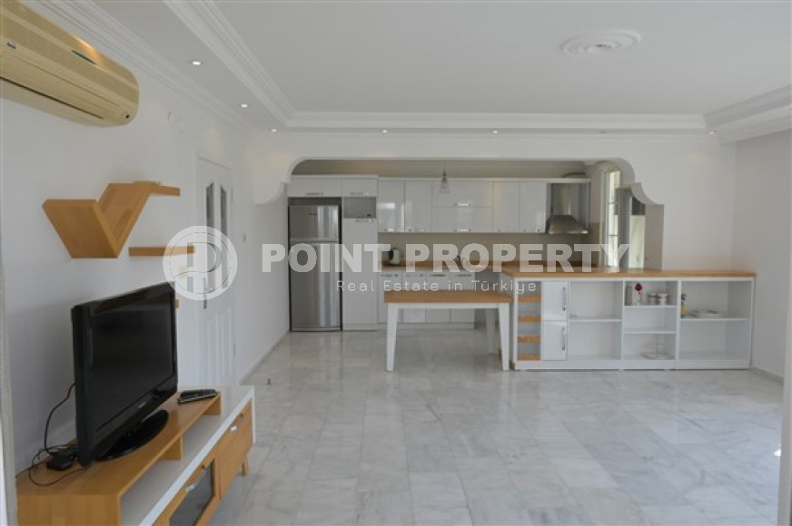 Well-kept two-bedroom apartment, 110m², at the foot of the Toros Mountains in Alanya - Upper Oba-id-2130-photo-9