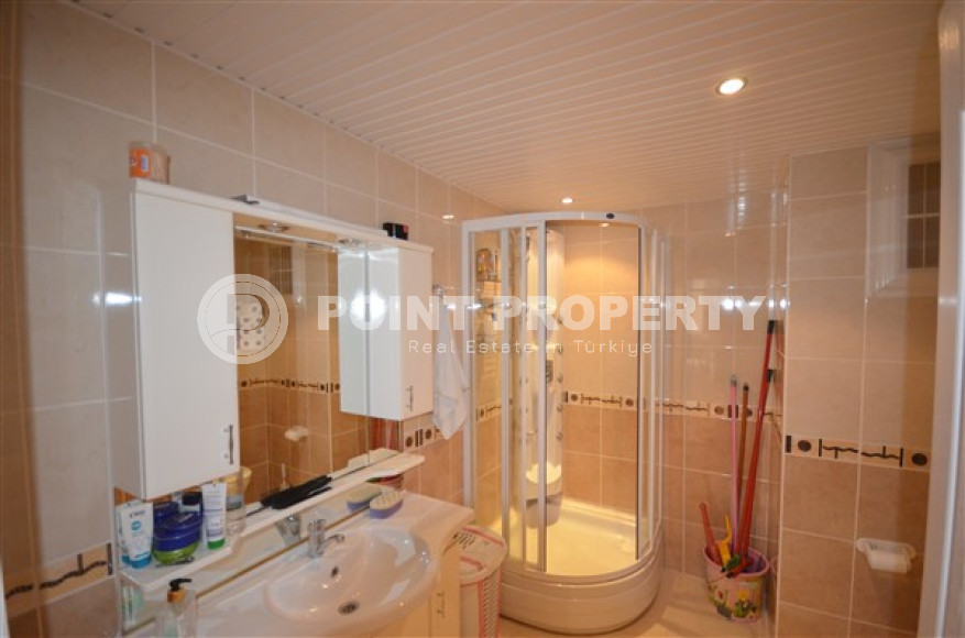 Готовая к проживанию, трехкомнатная квартира, 120м², на первой береговой линии в районе Тосмур, Алания-id-2131-фото-19