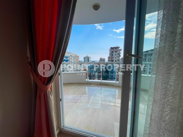 Просторная меблированная трехкомнатная квартира, 130м², в 400м от моря в Махмутларе, Алания-id-2137-фото-4