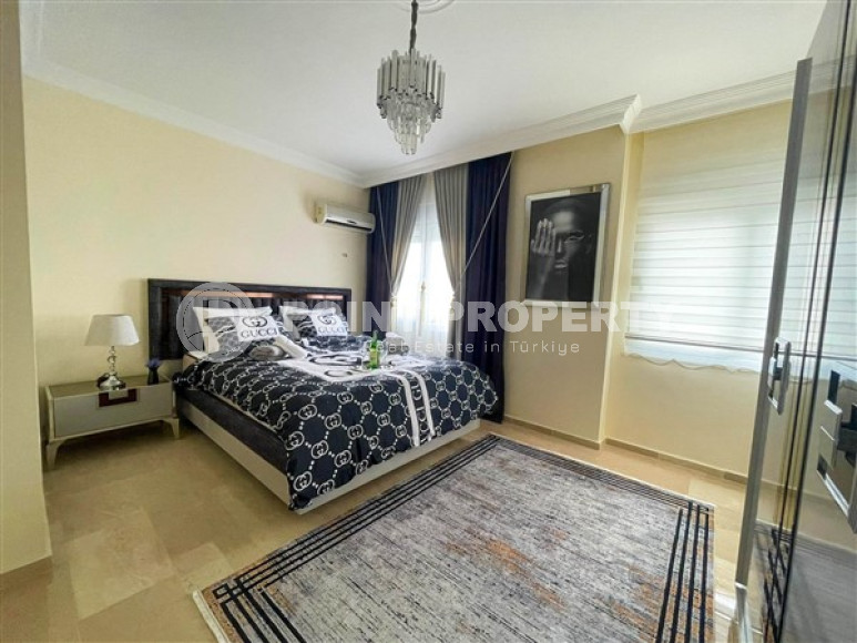 Просторная меблированная трехкомнатная квартира, 130м², в 400м от моря в Махмутларе, Алания-id-2137-фото-8