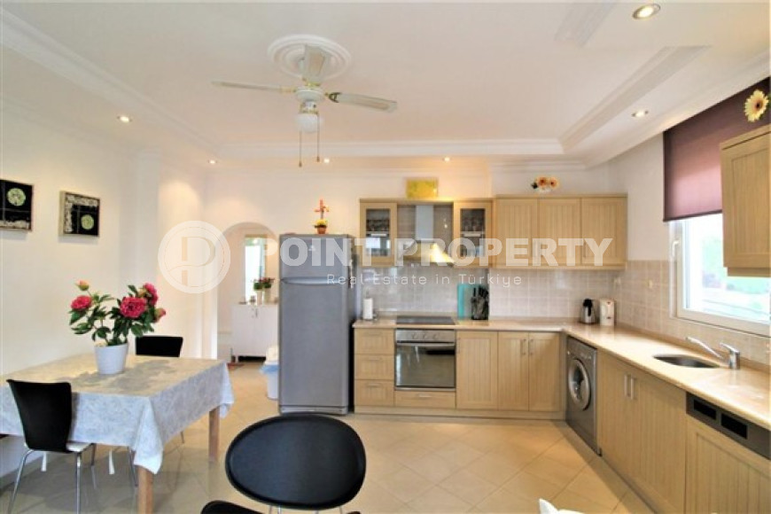 Готовая к проживанию, квартира с двумя спальнями, 120м², в районе Алании Тосмур-id-2138-фото-5