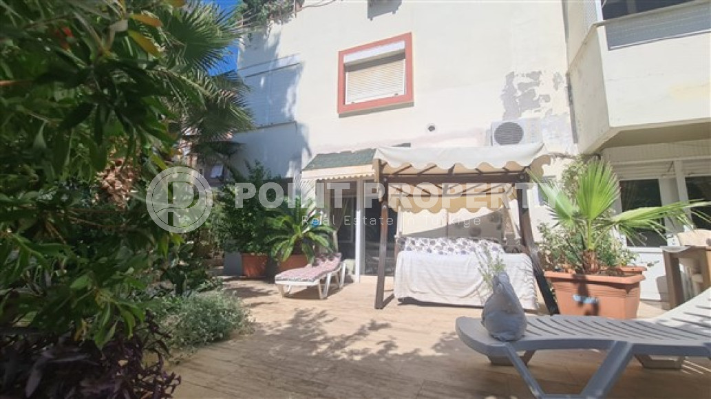 Three-room apartment, 90m², 200m from the sea in a cozy complex in the center of Oba, Alanya-id-2141-photo-8