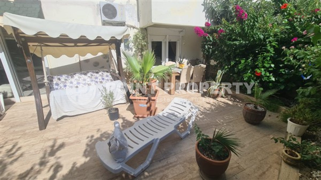Three-room apartment, 90m², 200m from the sea in a cozy complex in the center of Oba, Alanya-id-2141-photo-12