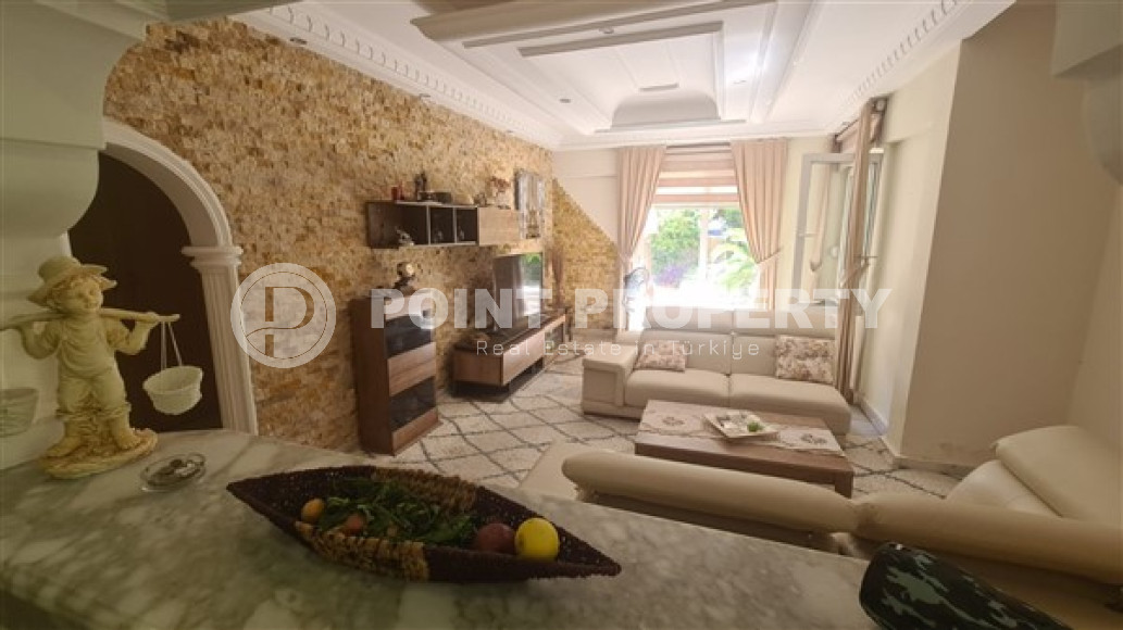 Three-room apartment, 90m², 200m from the sea in a cozy complex in the center of Oba, Alanya-id-2141-photo-16
