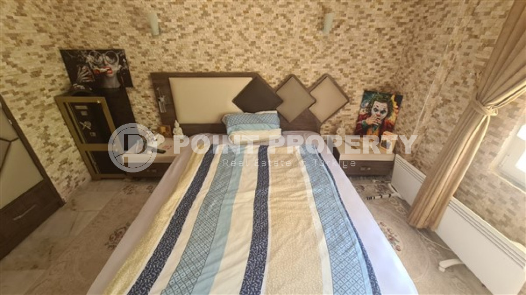 Three-room apartment, 90m², 200m from the sea in a cozy complex in the center of Oba, Alanya-id-2141-photo-36