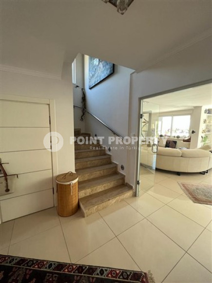 Private furnished villa 3+2, 330m², with private pool in Alanya Oba.-id-2145-photo-9