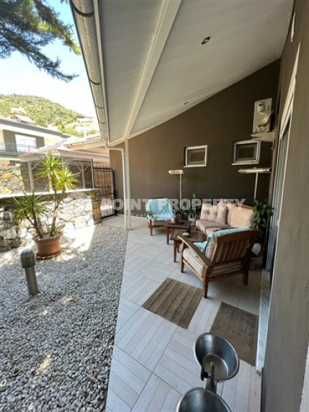 Private furnished villa 3+2, 330m², with private pool in Alanya Oba.-id-2145-photo-17