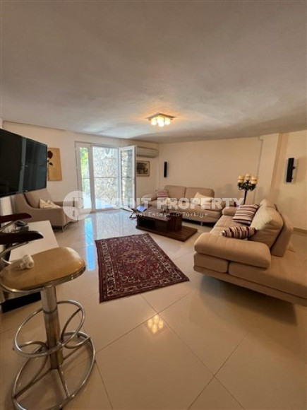 Private furnished villa 3+2, 330m², with private pool in Alanya Oba.-id-2145-photo-29