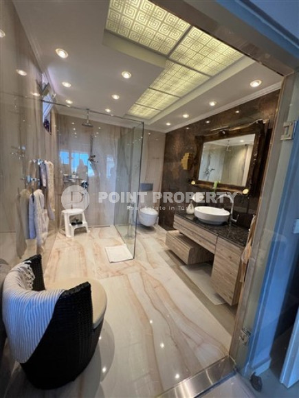 Private furnished villa 3+2, 330m², with private pool in Alanya Oba.-id-2145-photo-47