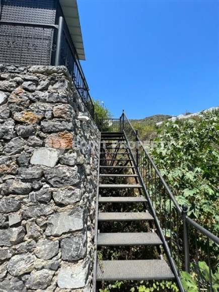 Private furnished villa 3+2, 330m², with private pool in Alanya Oba.-id-2145-photo-51