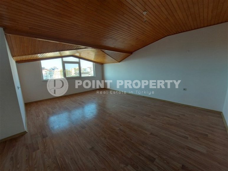 Двухуровневая квартира 6+2, 250м², в резиденции с недорогой инфраструктурой в районе Тосмур, Алания-id-2148-фото-16