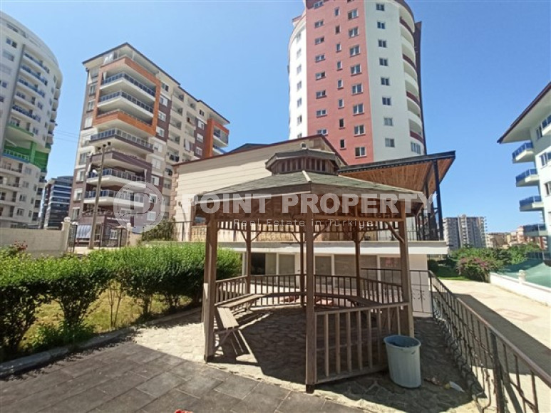 Просторная квартира с одной спальней, 65м², с видом на горы в 750м от моря в Махмутларе, Алания-id-2165-фото-2