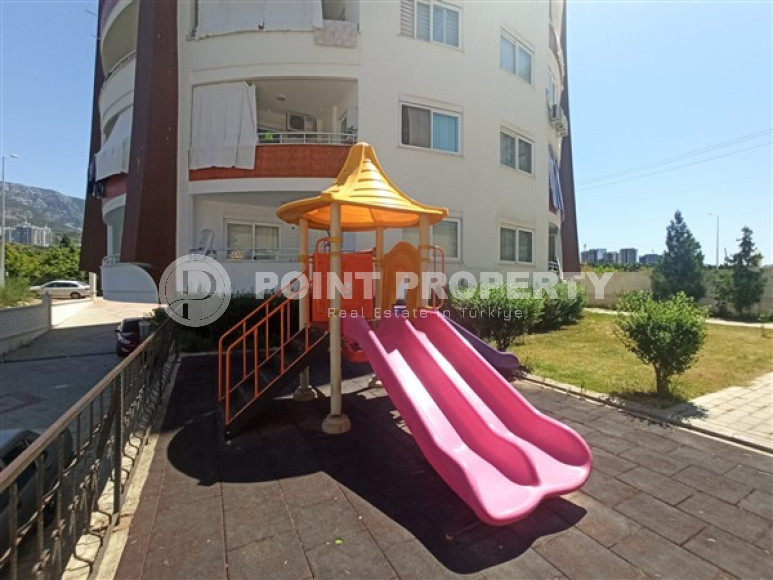 Просторная квартира с одной спальней, 65м², с видом на горы в 750м от моря в Махмутларе, Алания-id-2165-фото-4