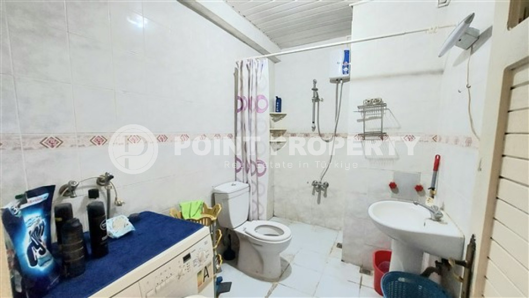 Three-room apartment with separate kitchen, 125m², on the first coastline in Mahmutlar, Alanya-id-2169-photo-14