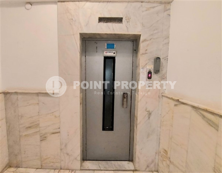 Three-room apartment with separate kitchen, 125m², on the first coastline in Mahmutlar, Alanya-id-2169-photo-21