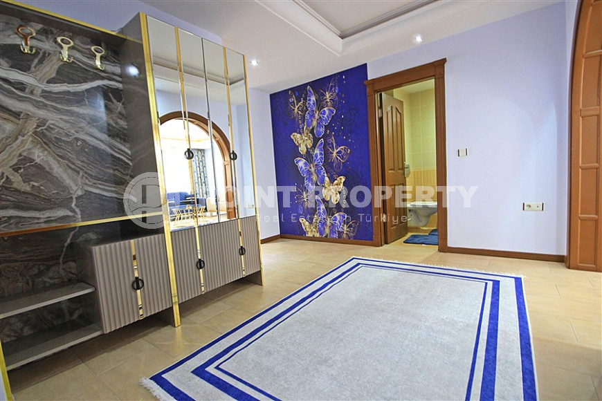 Apartment 2+1 with designer interior, in a cozy residence by the sea in the center of Mahmutlar-id-1175-photo-5