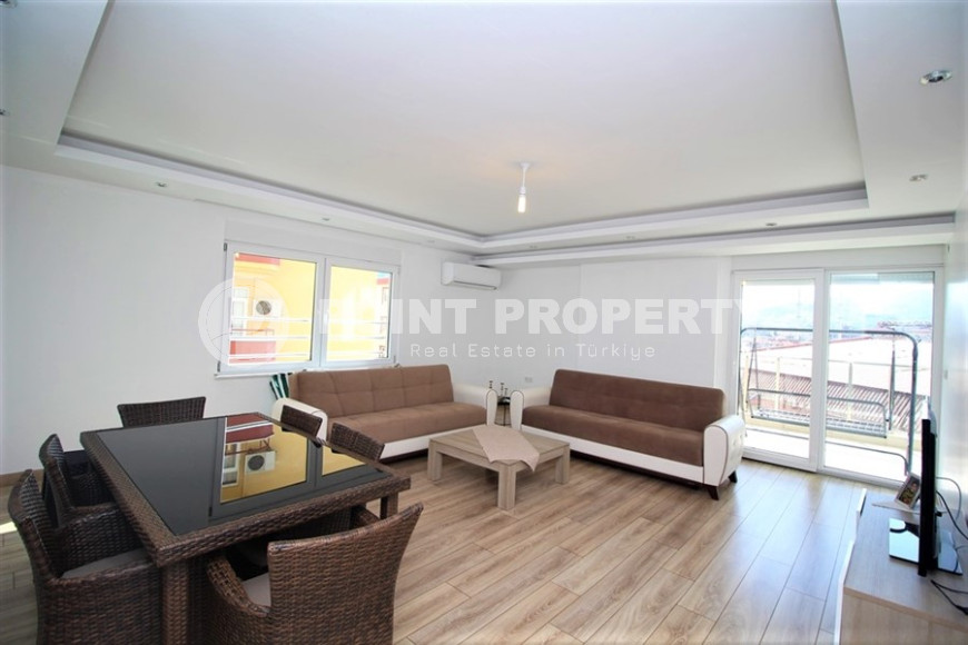Four-room apartment, 190m², in a complex with a swimming pool in the center of Alanya, 900m from the sea.-id-2178-photo-2