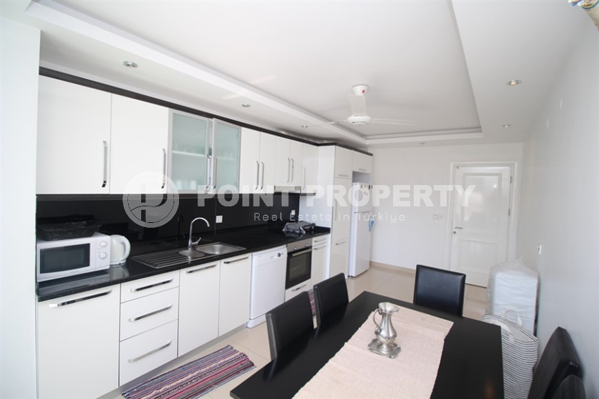 Four-room apartment, 190m², in a complex with a swimming pool in the center of Alanya, 900m from the sea.-id-2178-photo-6