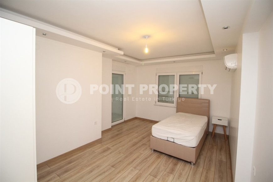 Four-room apartment, 190m², in a complex with a swimming pool in the center of Alanya, 900m from the sea.-id-2178-photo-18